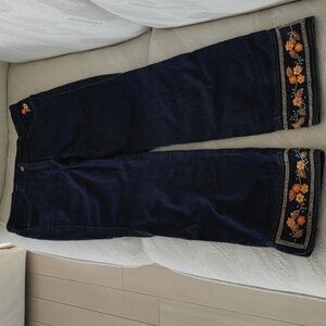 💝ESCADA EMBROIDERED JEANS 28X28 EXCELLENT